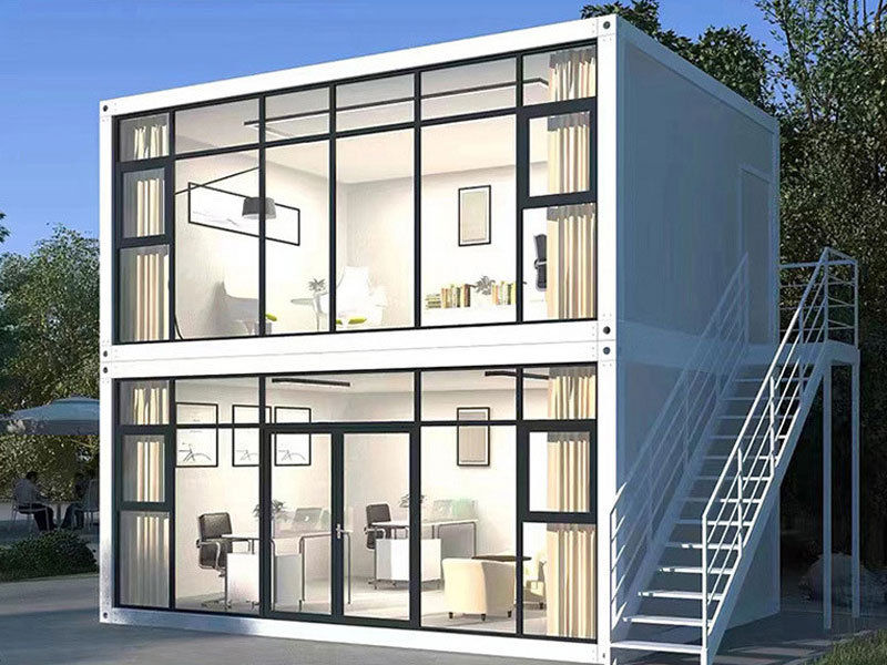 Casa de containere cu panouri sandwich